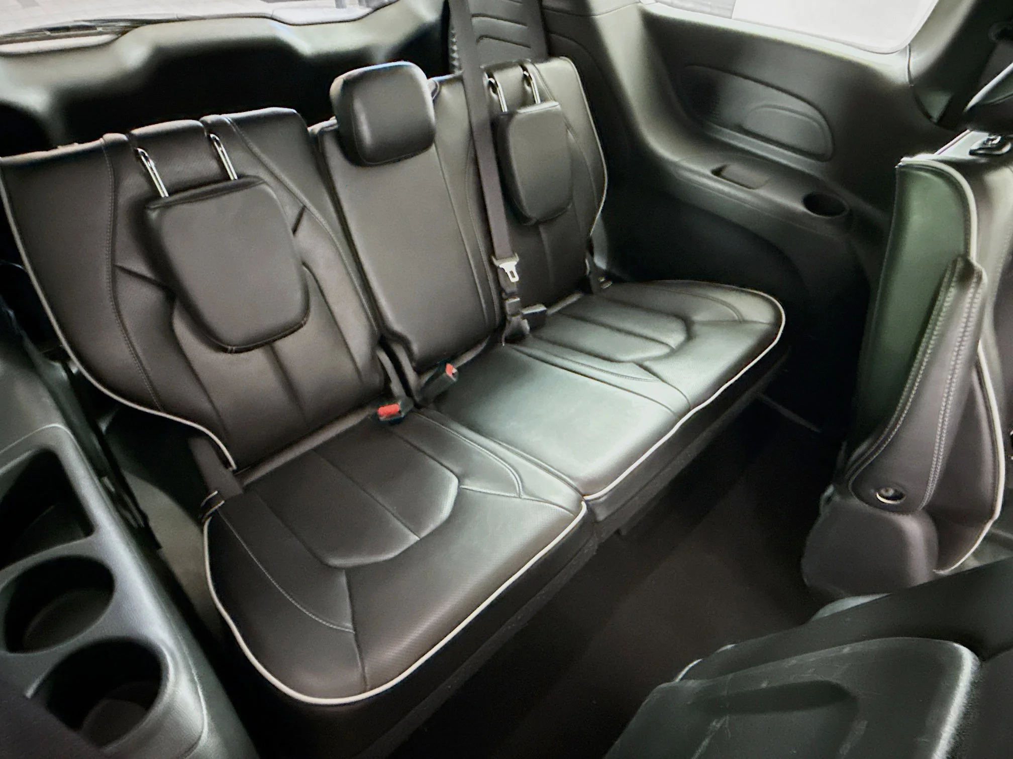 Used 2024 Fathom Blue Pearlcoat Chrysler Hybrid Premium S Appearance Pkg image 26