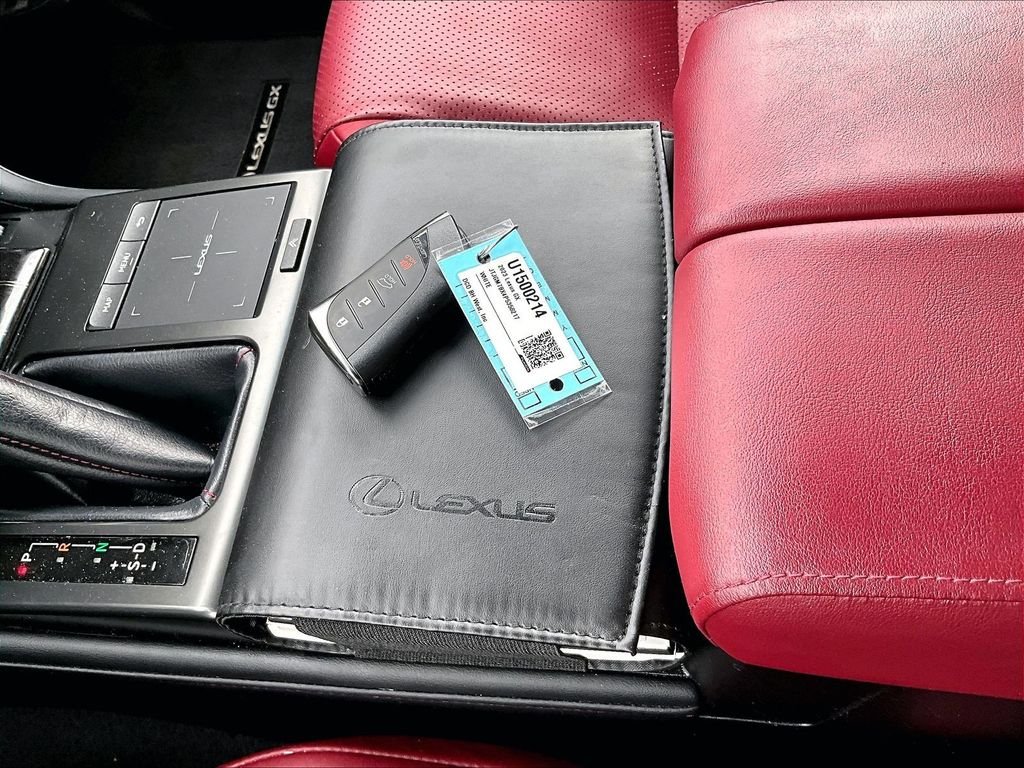 Used 2023 White Lexus 460 Luxury image 28