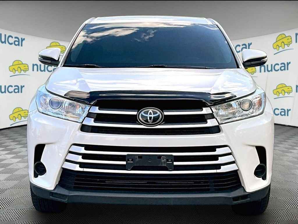 Used 2017 Blizzard Pearl Toyota LE image 2