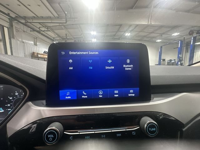 Certified Used 2020 Ingot Silver Ford SEL image 16