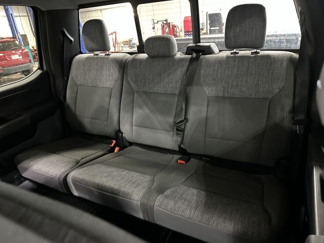 Certified Used 2022 Silver Ford XLT image 28