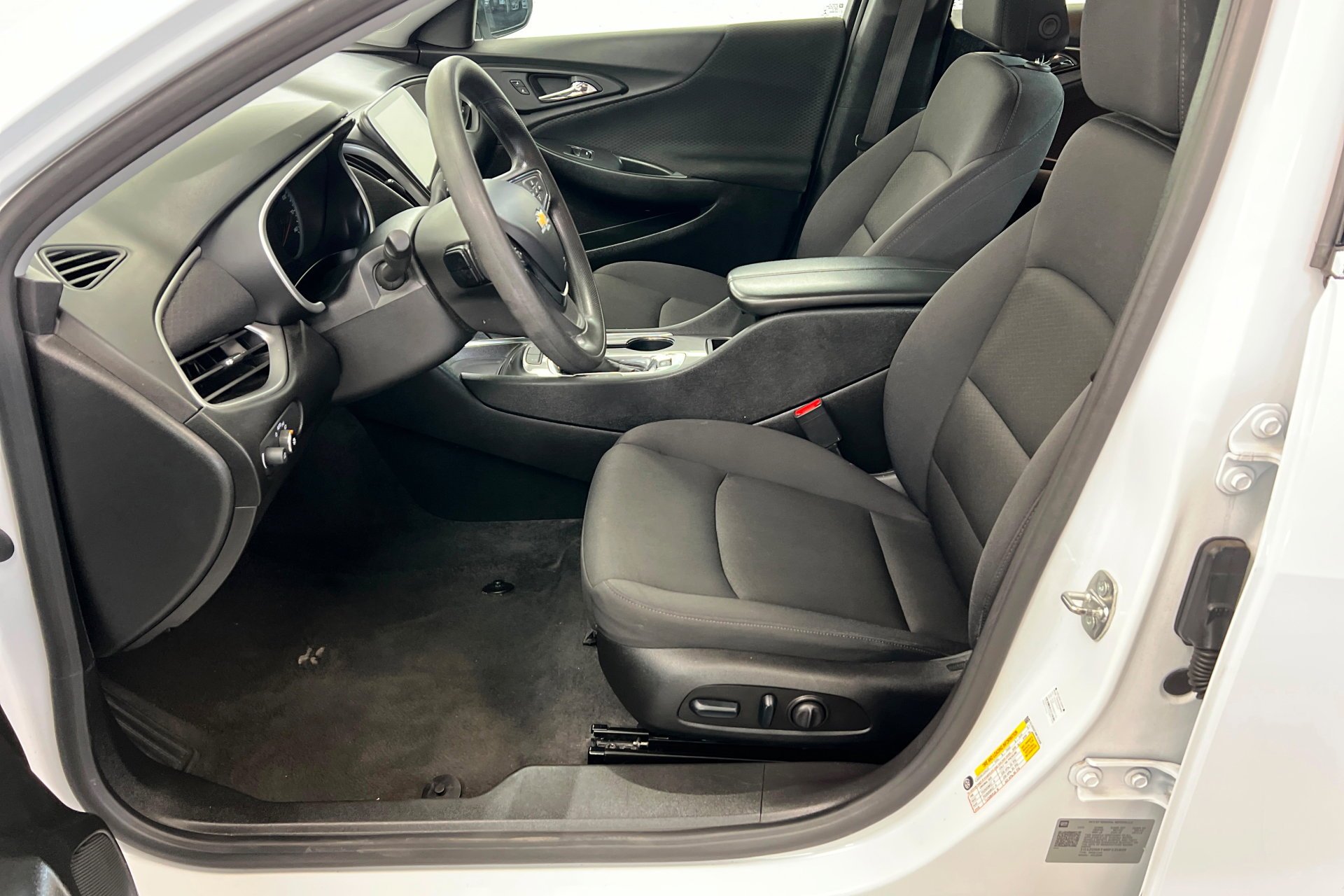 2024 Chevrolet Malibu 1LT - Photo 18