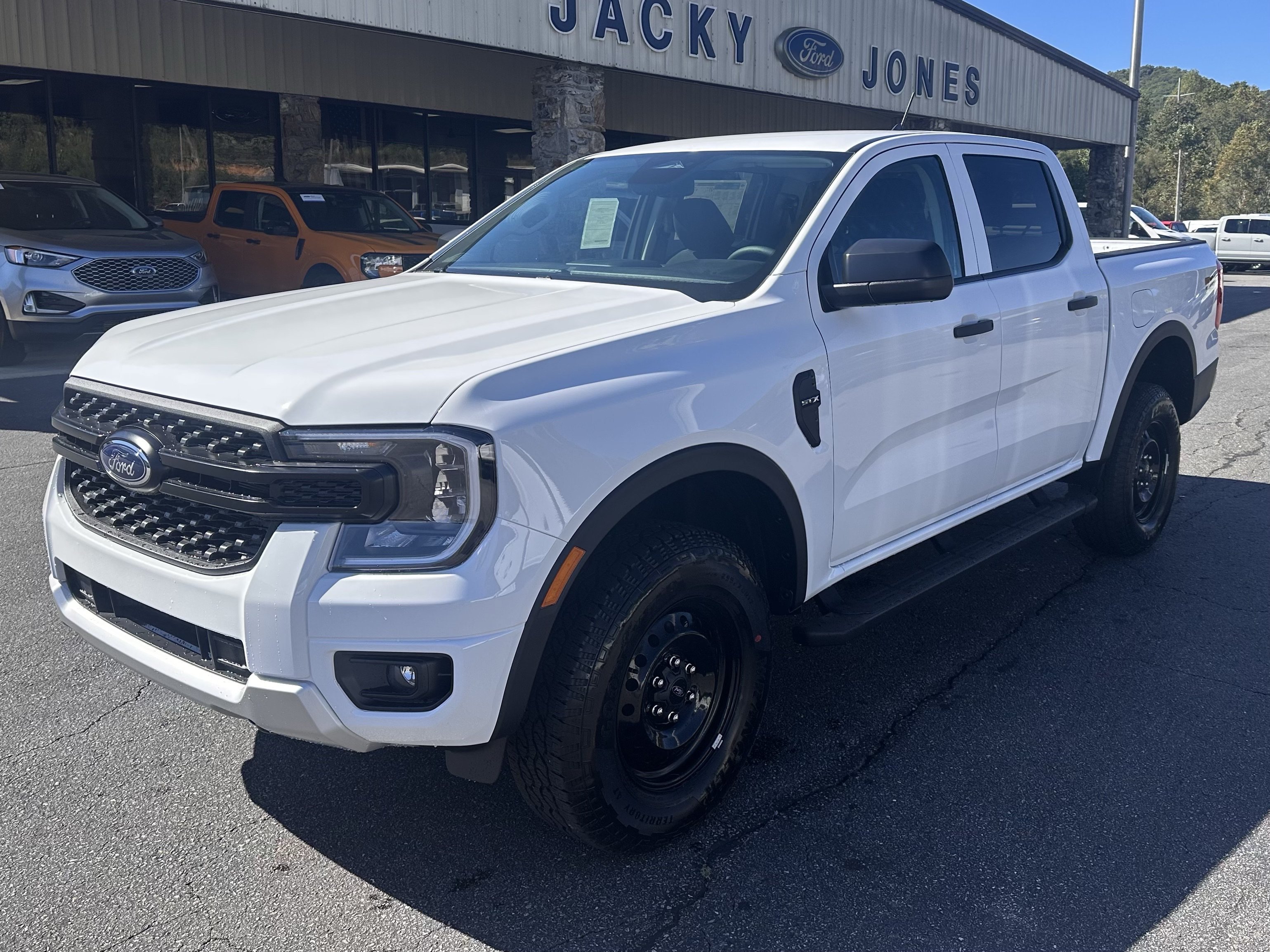 New 2026 Oxford White Ford XL image 2