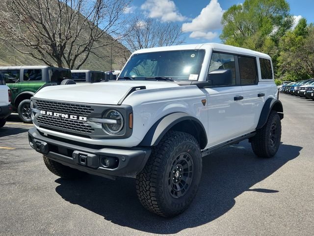 New 2026 Oxford White Ford Badlands® image 5