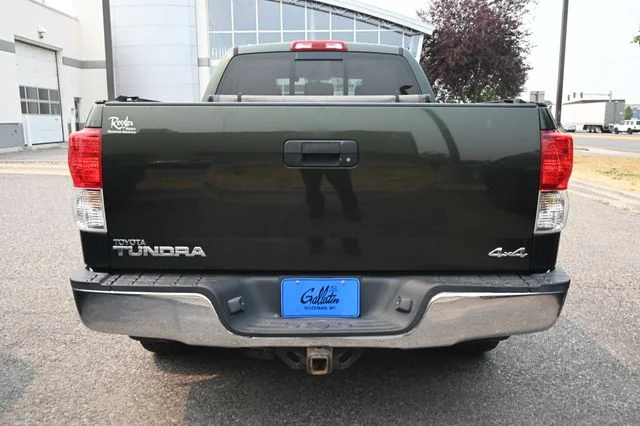 Used 2012 Green Toyota Grade image 4