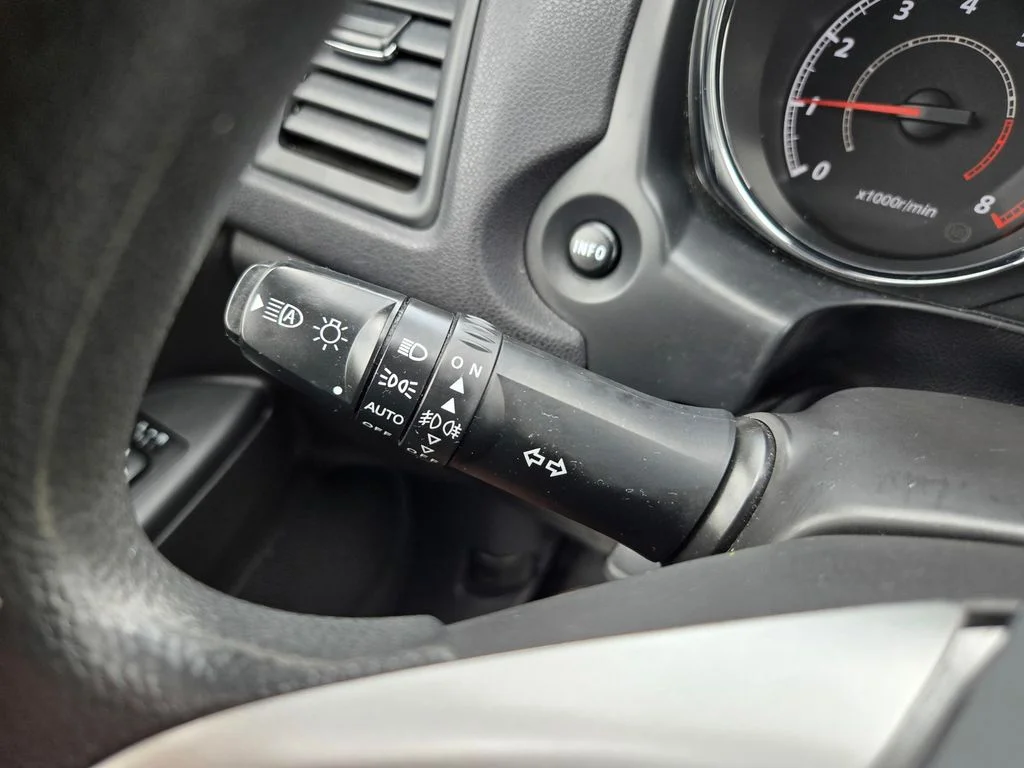 Used 2024 Gray Mitsubishi 2.0 SE image 18
