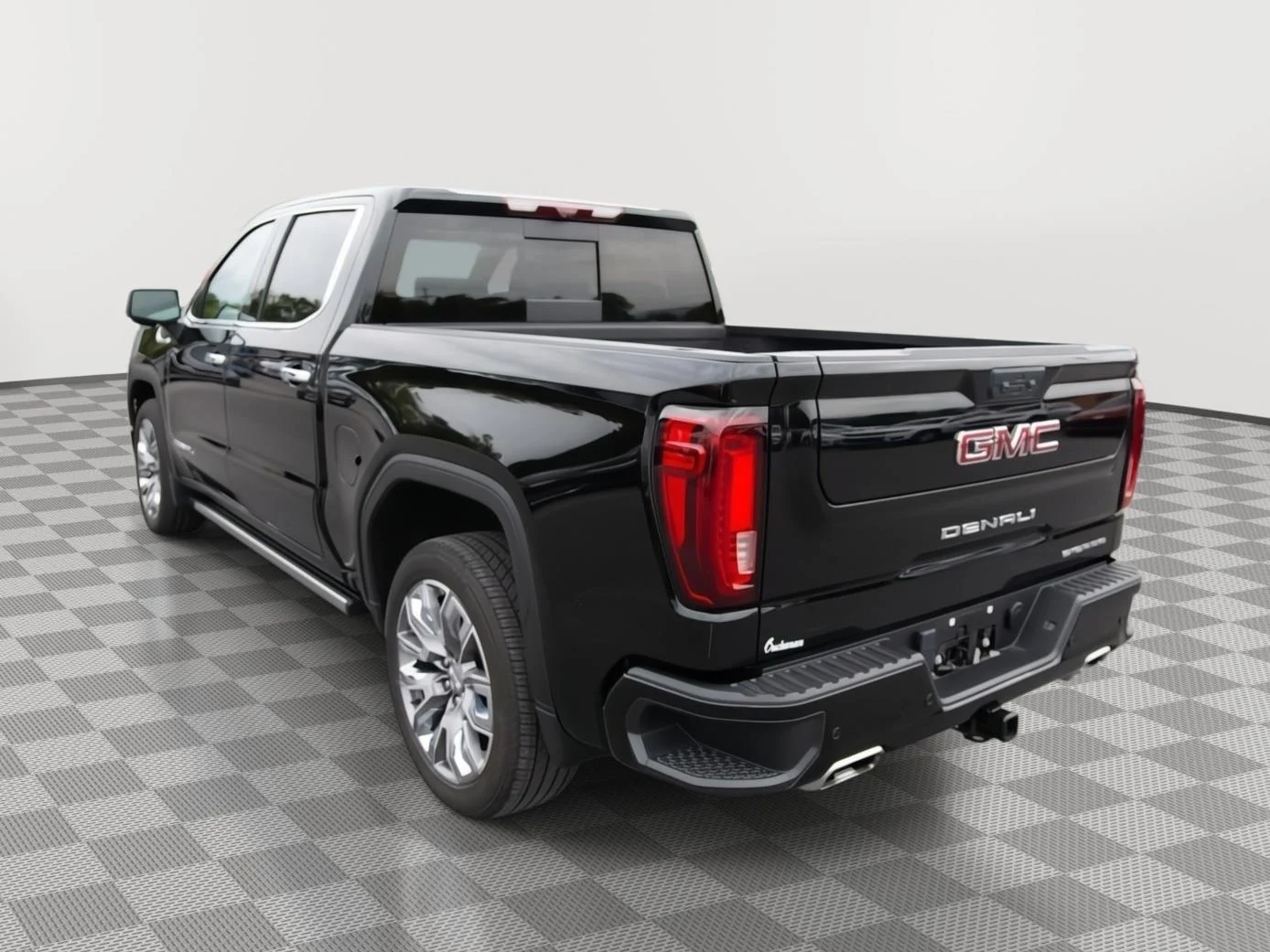 Used 2024 Onyx Black GMC Denali image 8