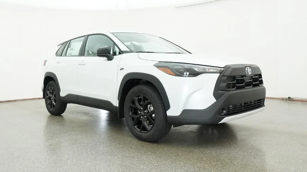 New 2026 Wind Chill Pearl Toyota L image 3