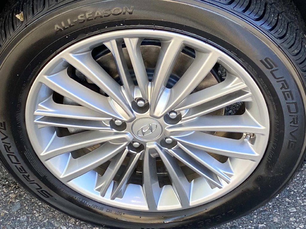 Certified Used 2021 Black Hyundai SEL image 26
