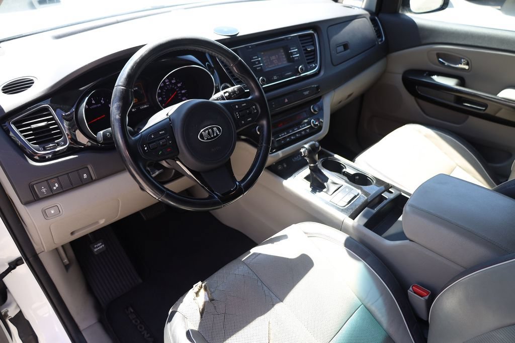 Used 2016 Snow White Pearl Kia EX image 12