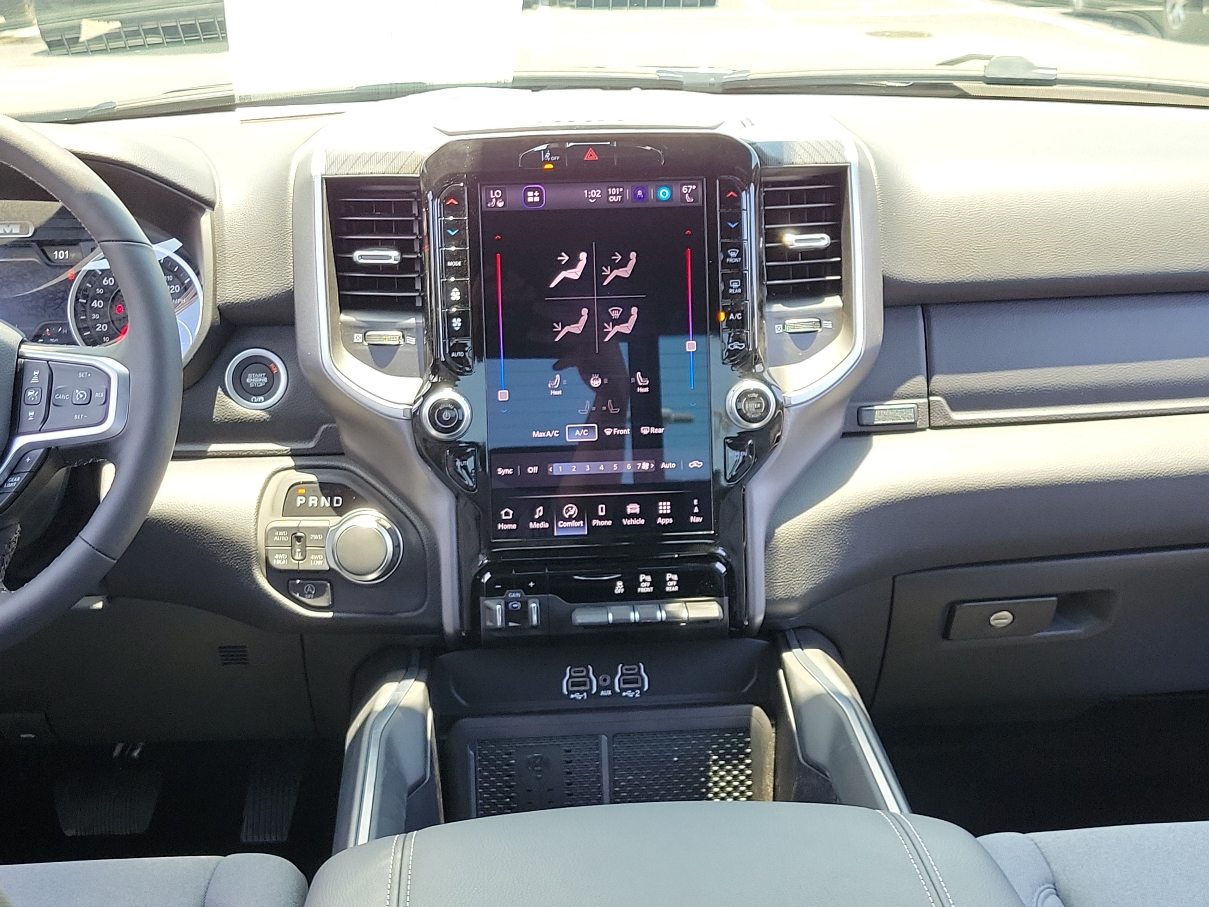 New 2026 Diamond Black Crystal Pearl-Coat Exterior Paint RAM Big Horn image 14