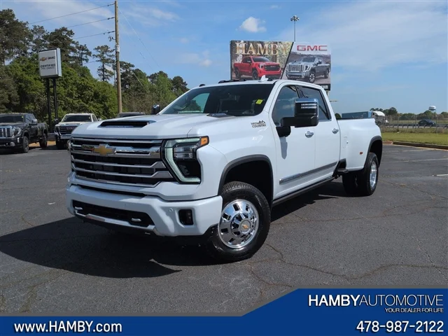 New 2026 Polar White Tricoat Chevrolet High Country DRW image 25