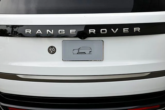 New 2026 Fuji White Land Rover SE image 10