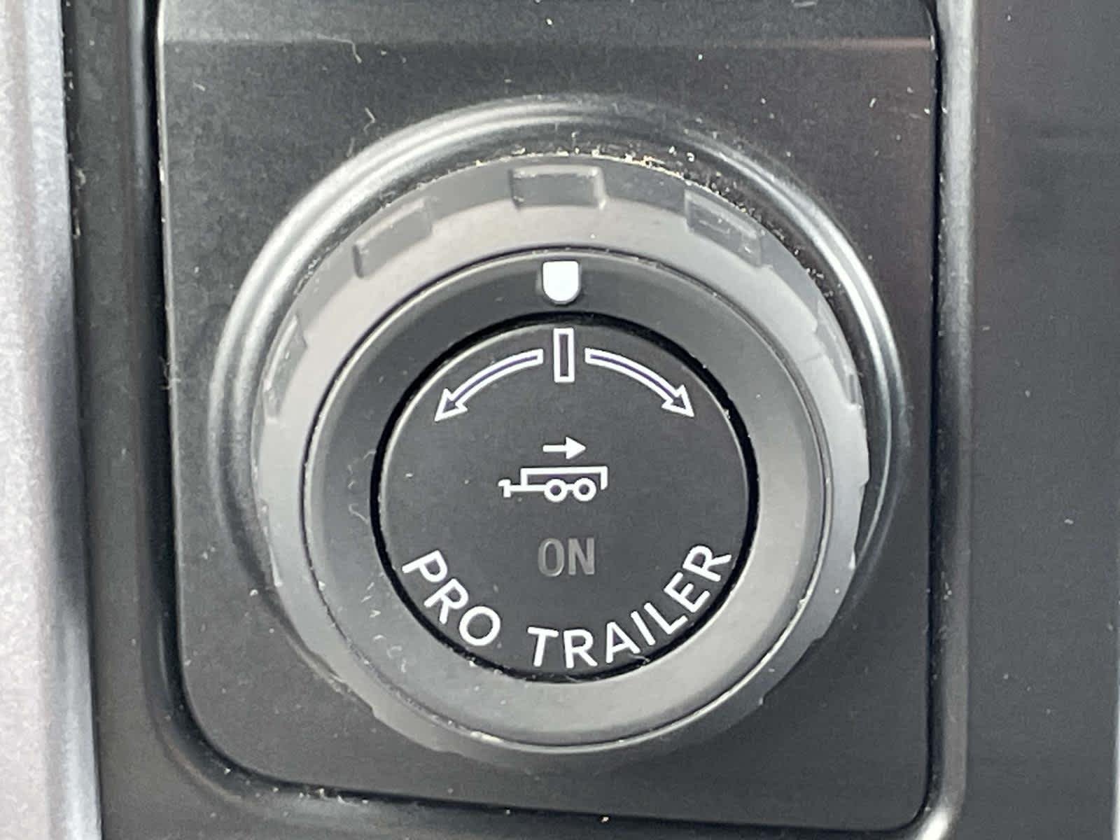 Used 2023 Silver Ford LARIAT image 36