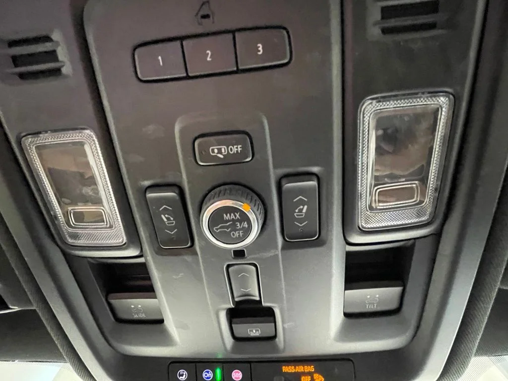 Used 2023 Black Chevrolet High Country image 24
