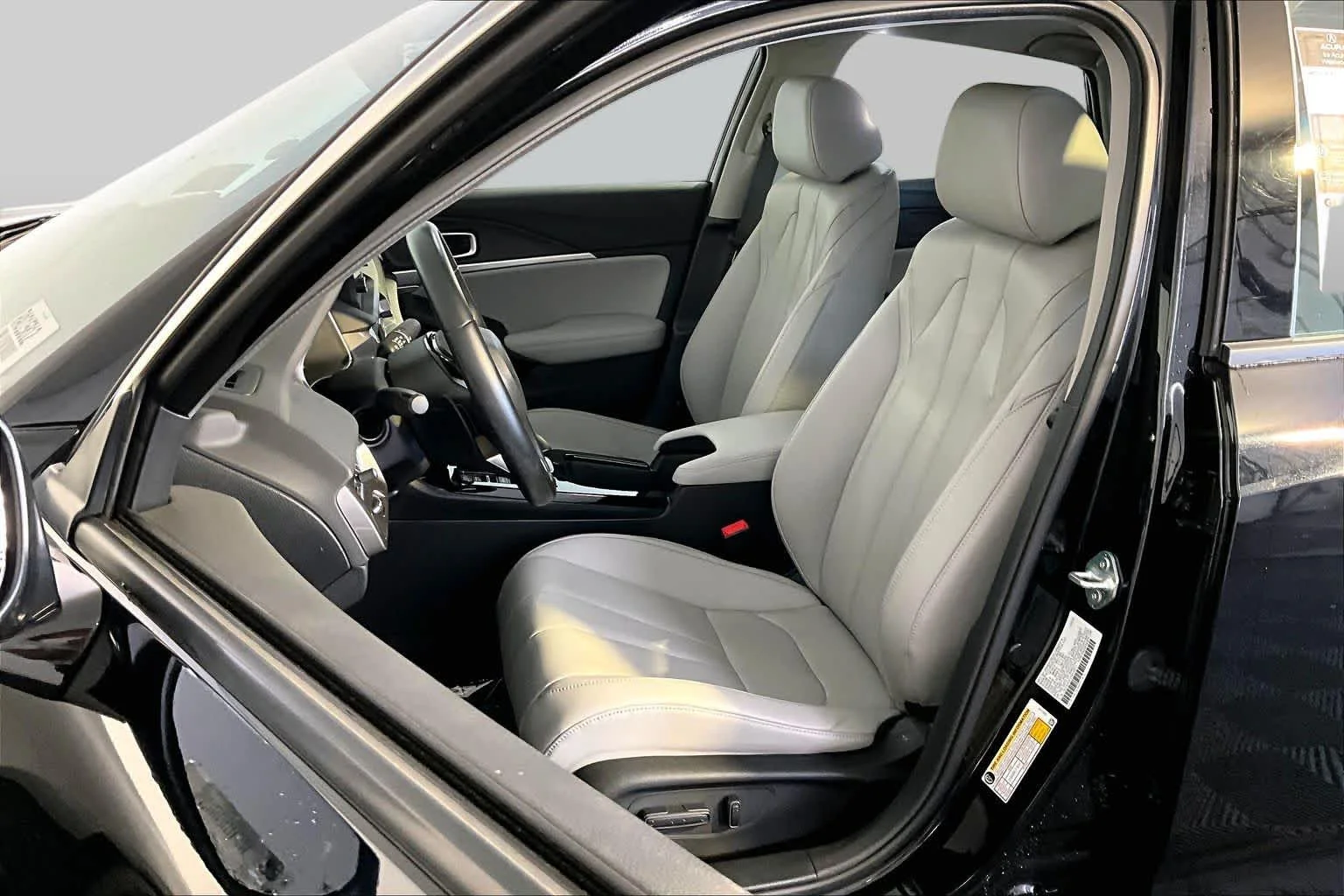 Certified Used 2024 Majestic Black Pearl Acura BASE image 17