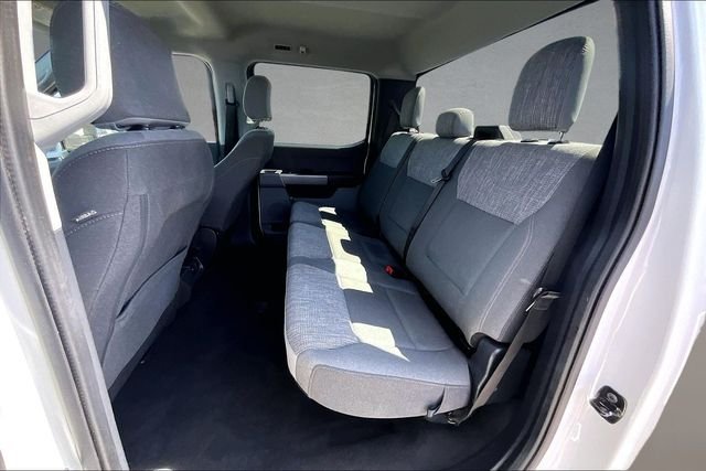 Used 2025 Oxford White Ford XLT image 48