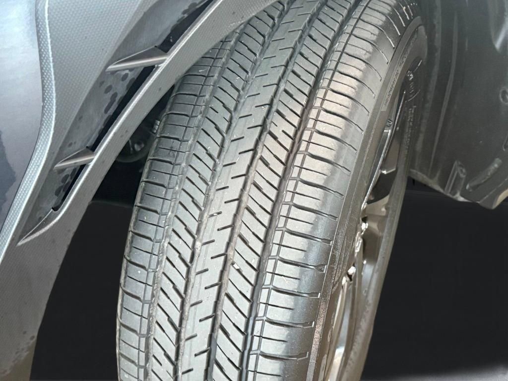 Used 2025 Gray Subaru Base image 20