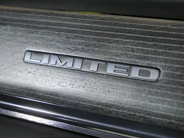 Used 2022 Billet Silver Metallic Clearcoat Ram Limited image 25