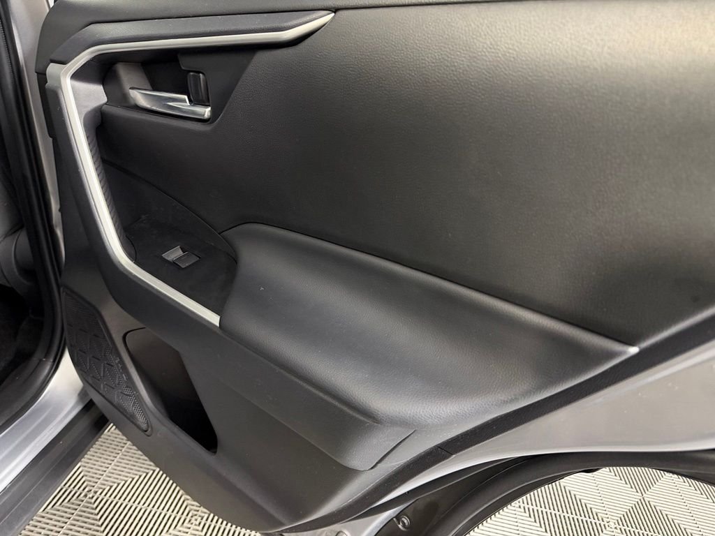 Certified Used 2025 Silver Toyota XLE image 28