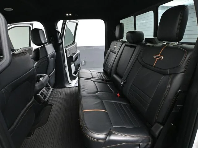 2024 Ford F-350 Super Duty Platinum - Photo 38