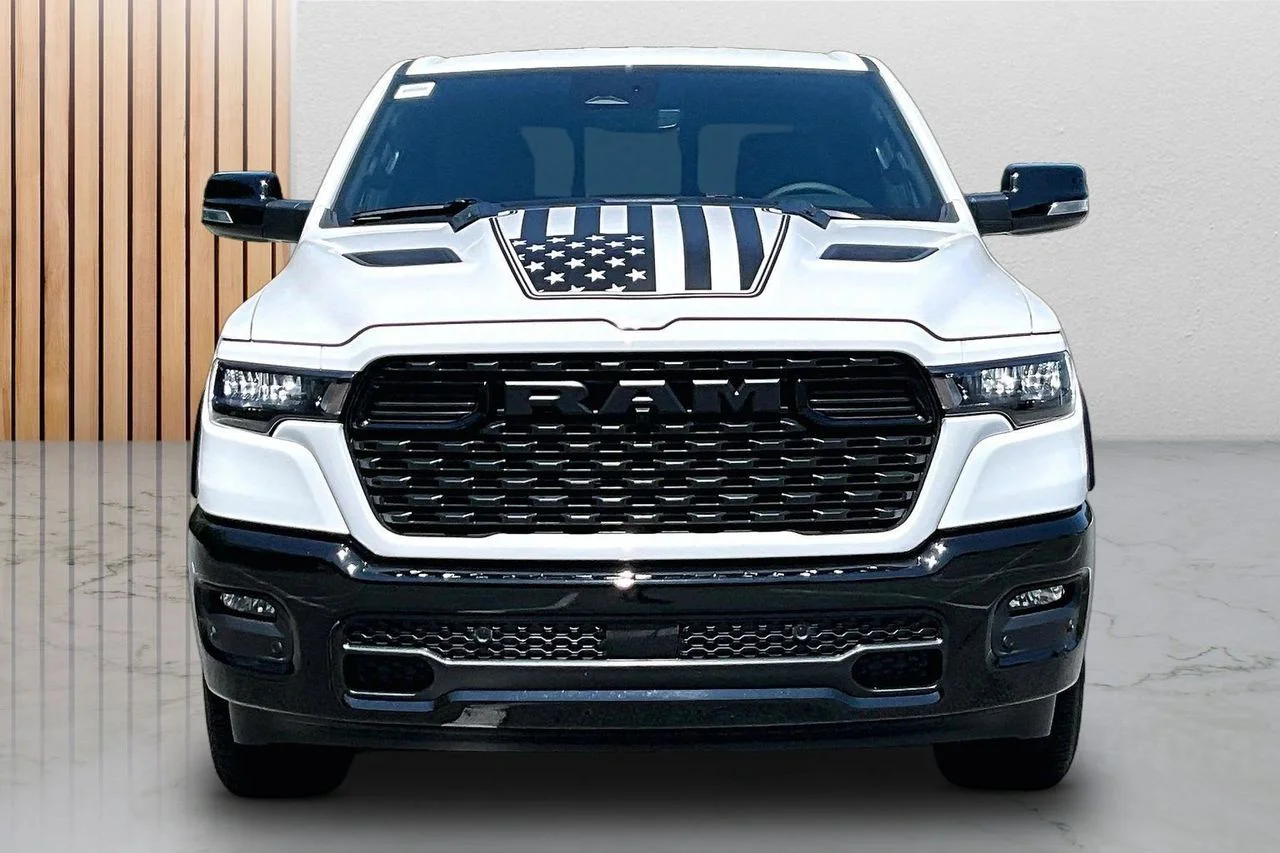 New 2026 Bright White Clear-Coat Exterior Paint RAM Big Horn/Lone Star image 3
