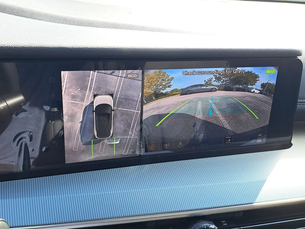 New 2026 White Nissan SL image 30