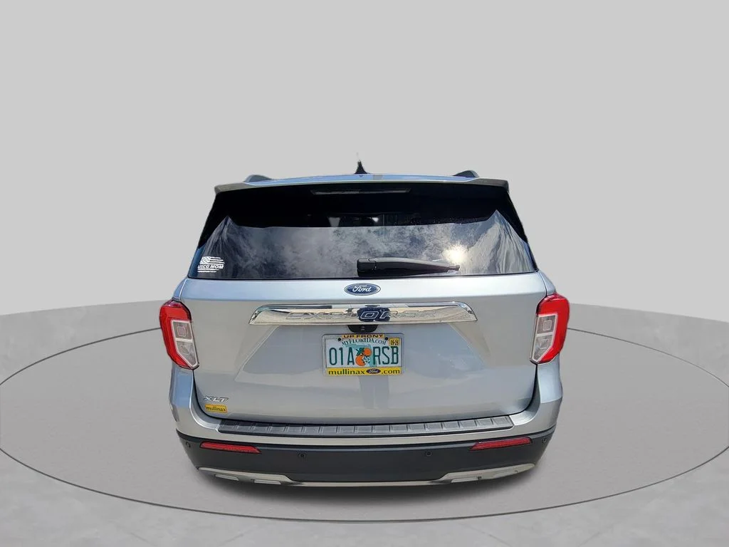 Used 2023 Silver Ford XLT image 3