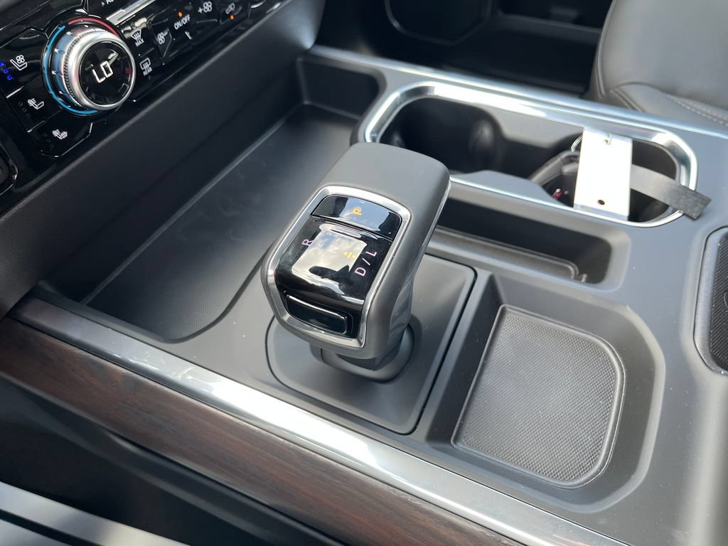 New 2026 Onyx Black GMC SLT image 19