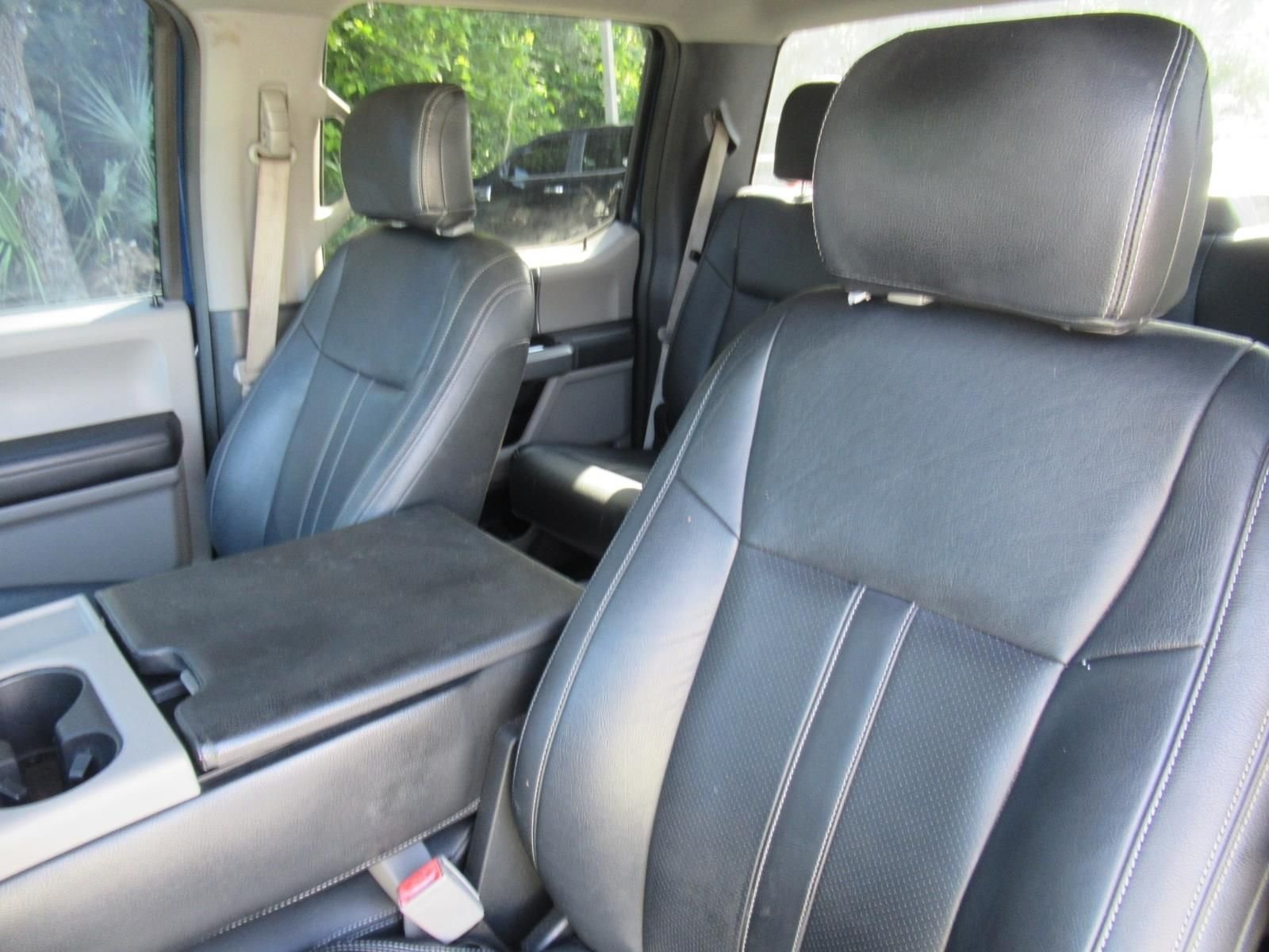 Used 2018 Blue Ford XLT image 19