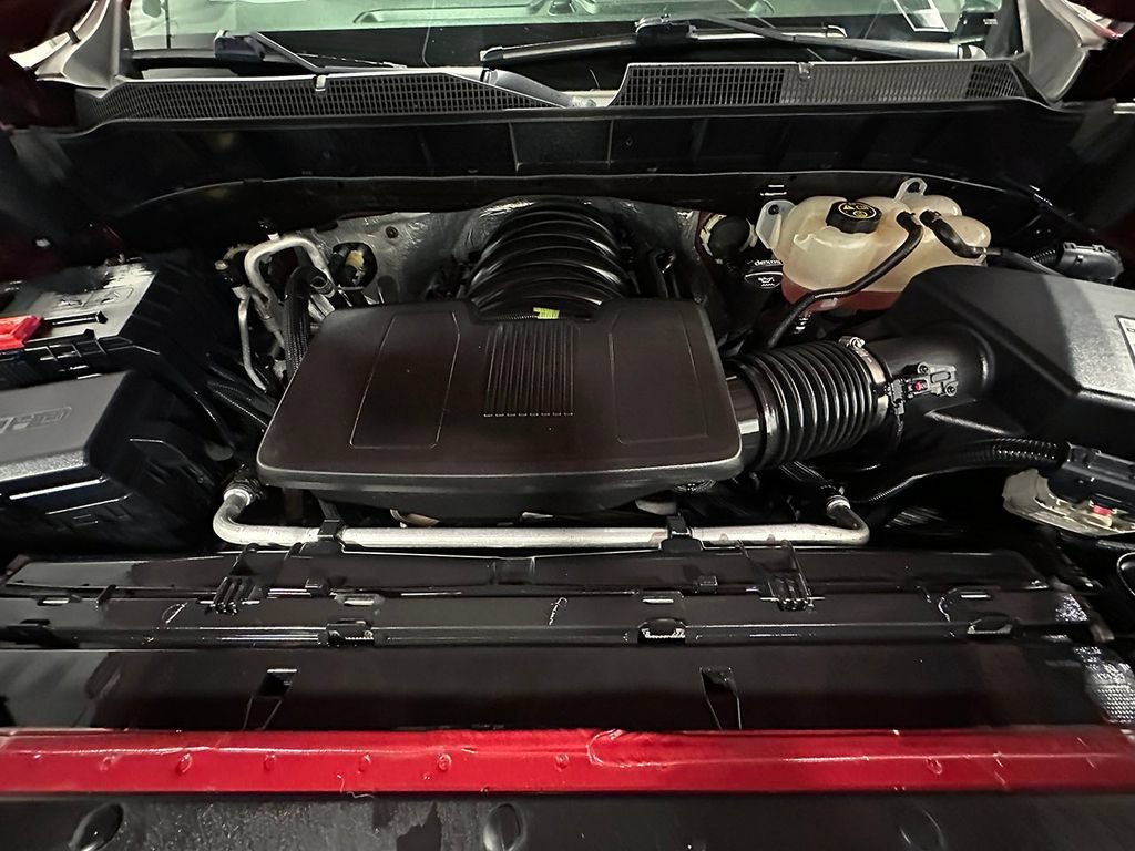 Used 2019 CAJUN RED TINTCOAT Chevrolet Custom image 33