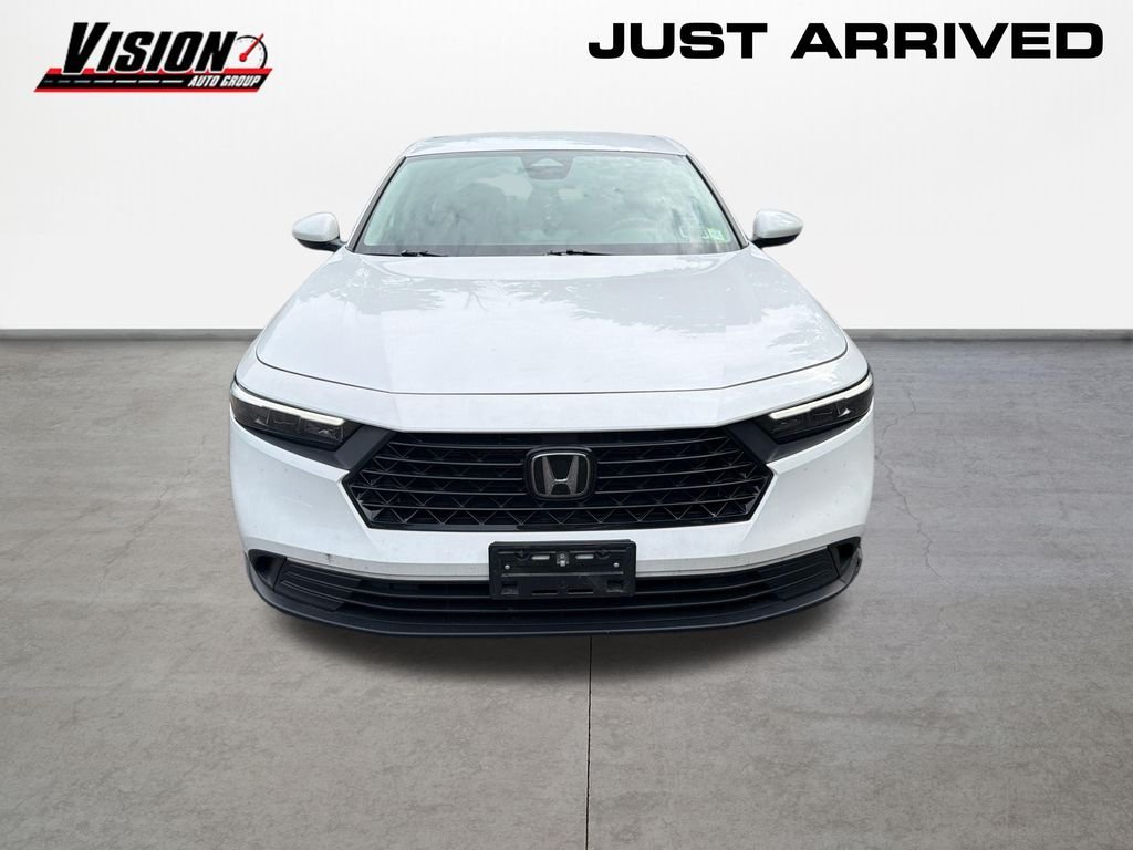 Used 2023 White Honda LX image 2