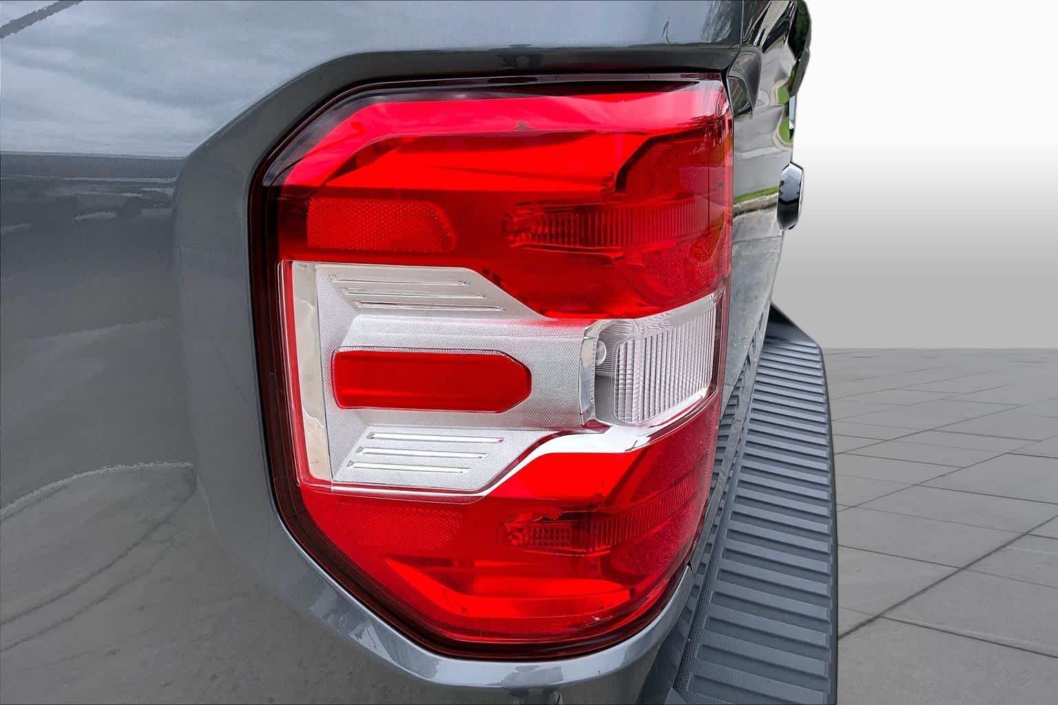 Used 2025 Carbonized Gray Metallic Ford XLT image 29