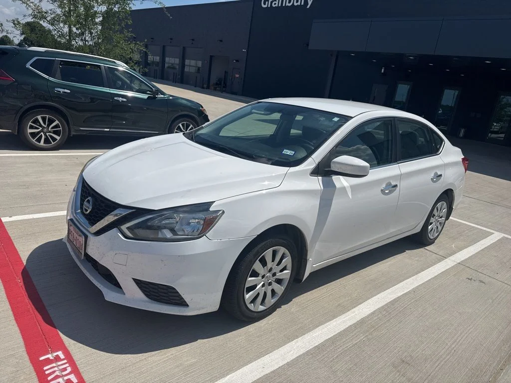2019 Nissan Sentra S CVT's photo