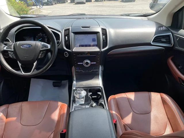 Used 2019 Black Metallic Ford Titanium image 10