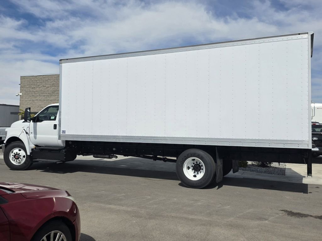 New 2025 Oxford White Ford Base image 17