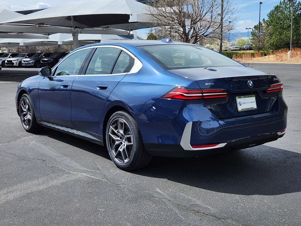 Used 2026 Blue Metallic BMW 530i xDrive image 3