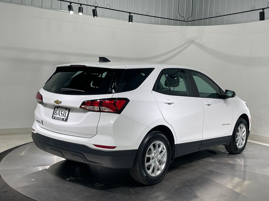 Used 2023 White Chevrolet LS image 11