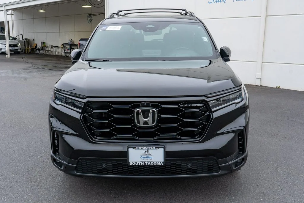 Certified Used 2025 Crystal Black Pearl Honda AWD Black Edition image 4