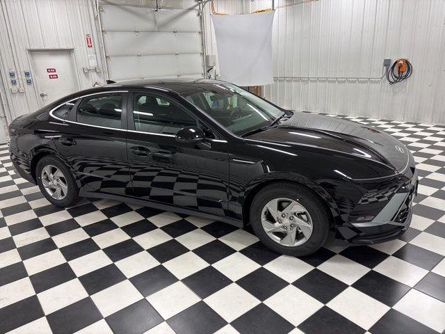 New 2026 Hyundai SONATA SE