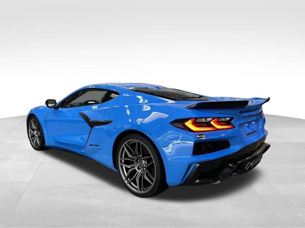 Used 2024 Rapid Blue Chevrolet 3LZ image 3