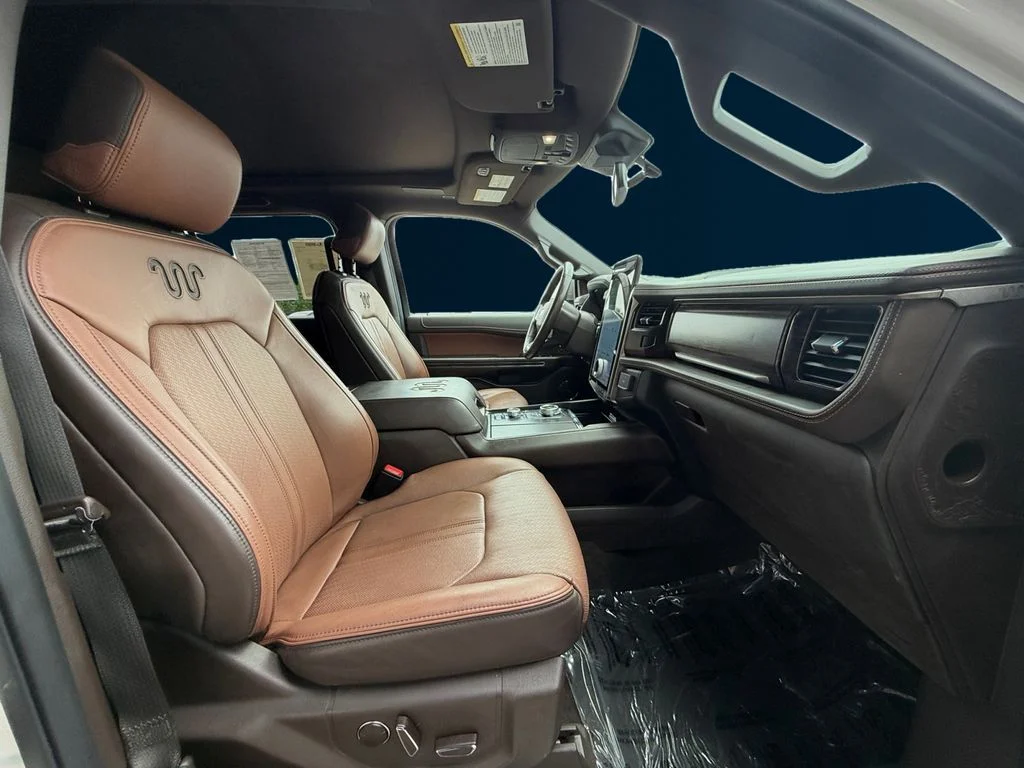 Used 2022 White Ford King Ranch image 17