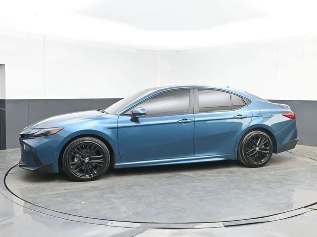 Used 2025 Ocean Toyota SE image 6