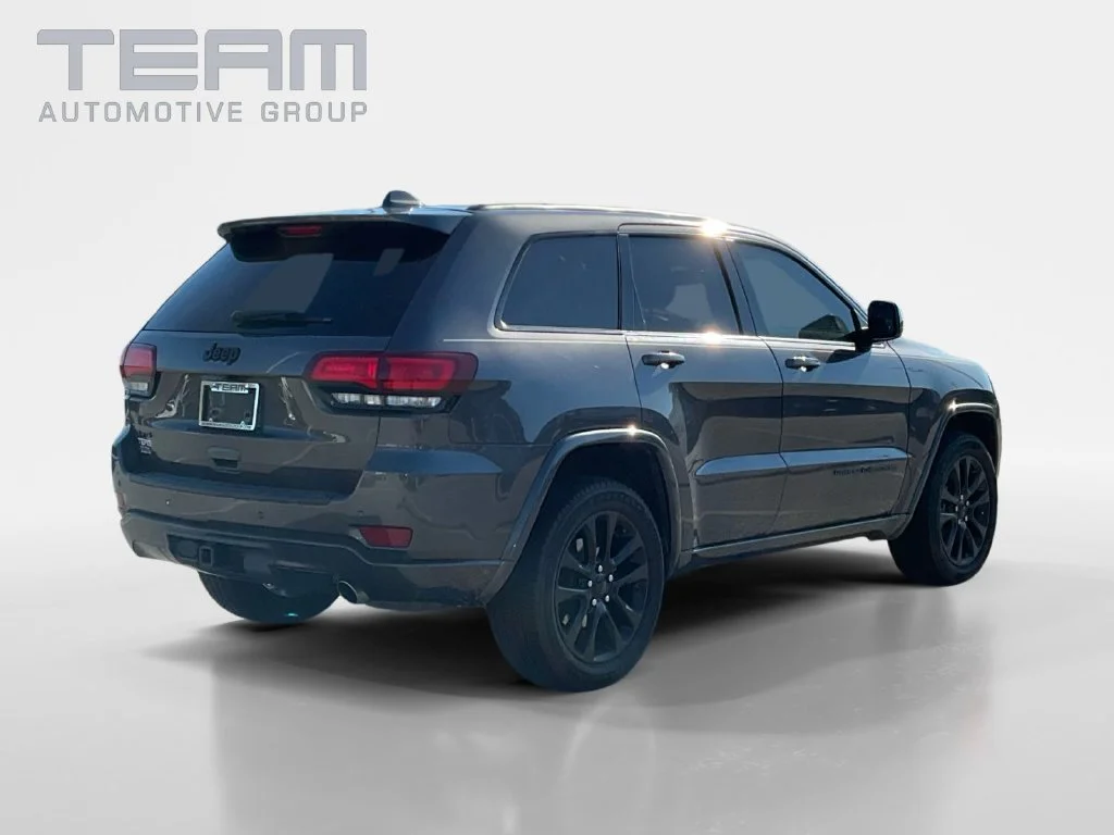 Used 2020 Gray Jeep Altitude image 7