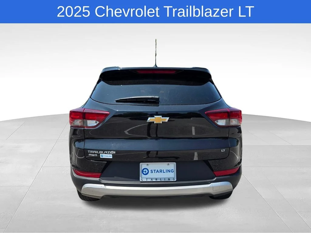 Used 2025 Mosaic Black Metallic Chevrolet LT image 8