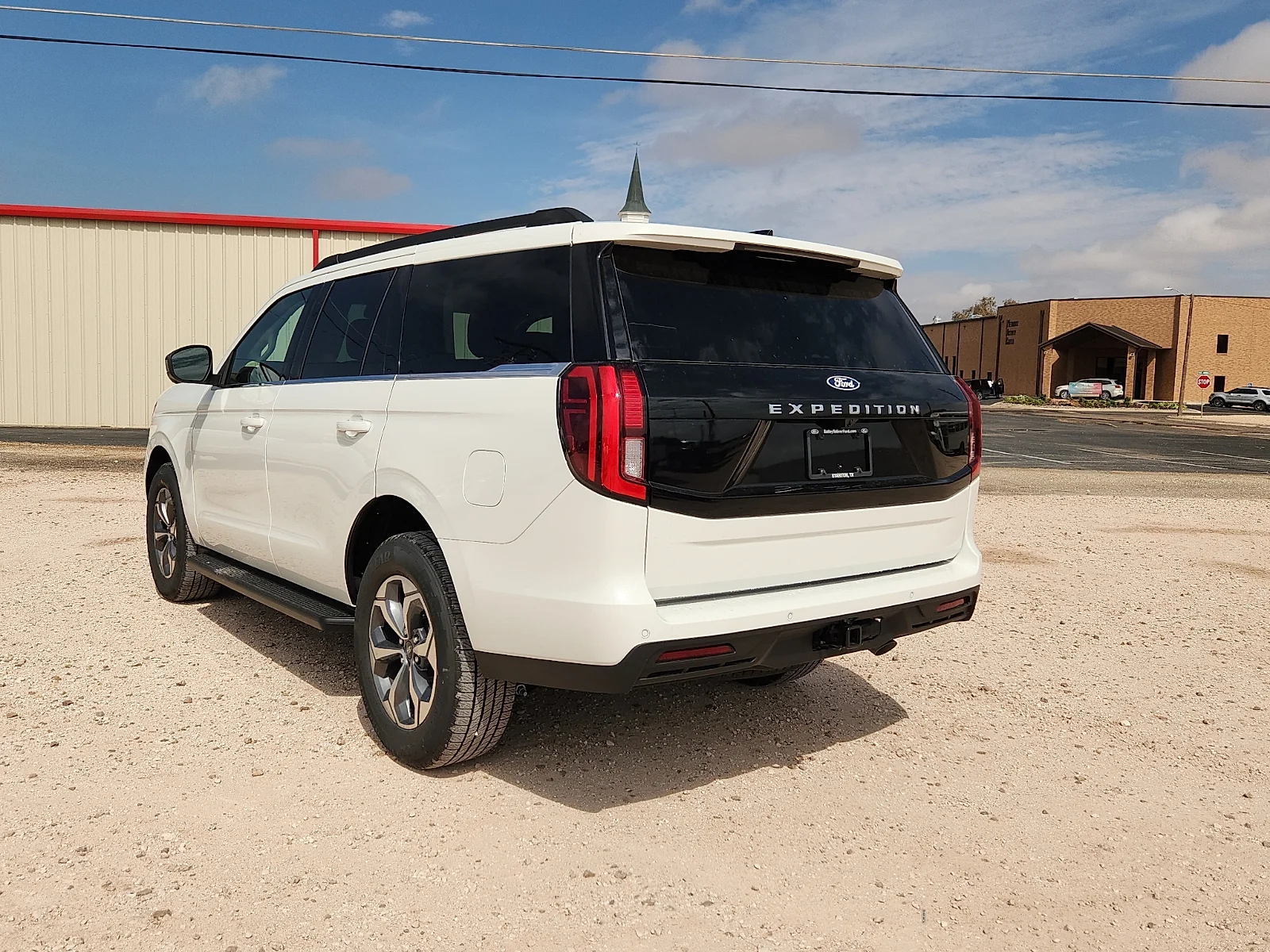 New 2027 Star White Metallic Tri-Coat Ford Active image 5
