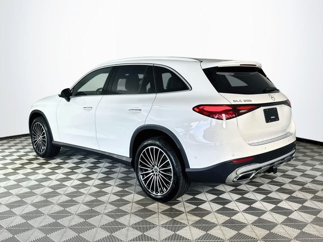 New 2027 Polar White Mercedes-Benz GLC 300 image 5