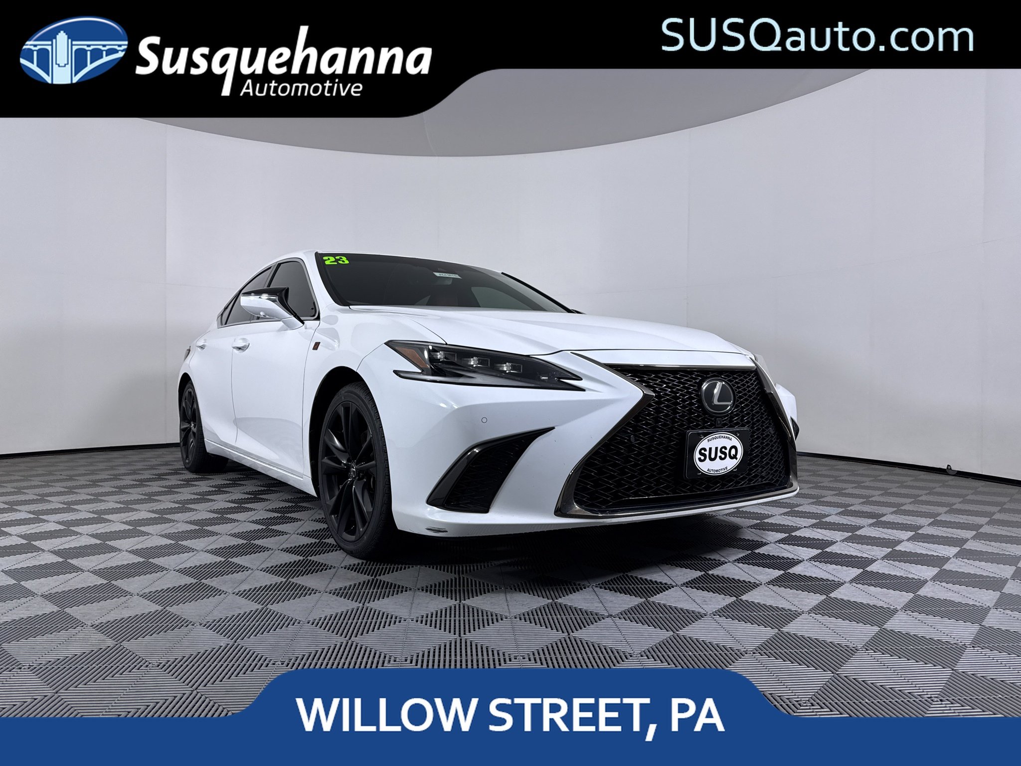 2023 Lexus ES 350 F SPORT Handling