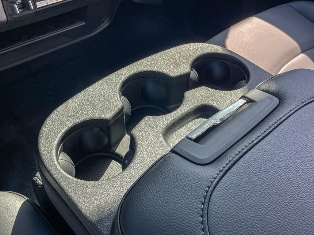 2025 RAM 3500 Chassis Tradesman - Photo 25