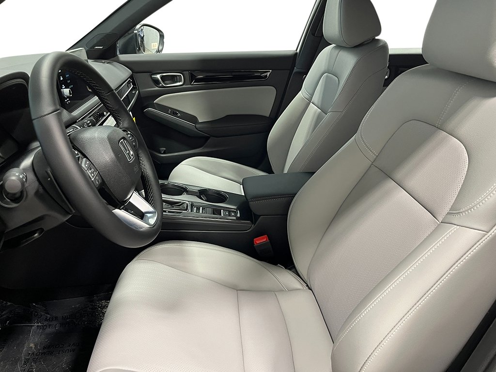 New 2026 Platinum White Pearl Honda Sport Touring image 15